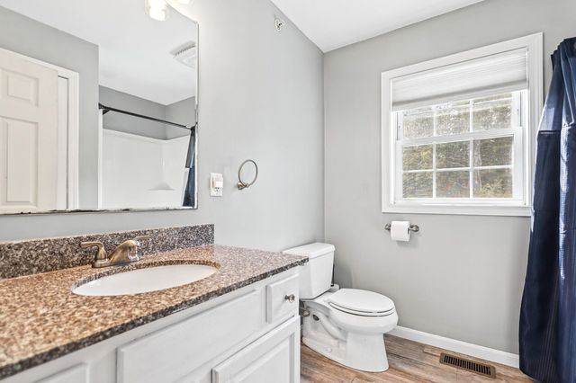 5 Middleridge Road, Derry, NH 03038