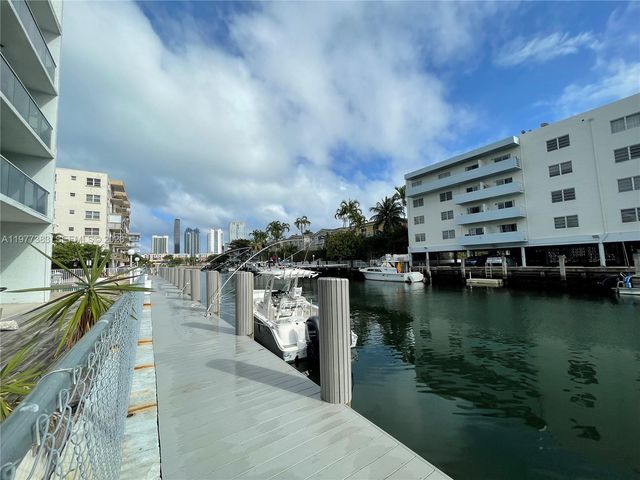 3868 NE 169th St 104, North Miami Beach, FL 33160