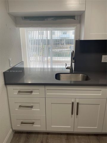 3868 NE 169th St 104, North Miami Beach, FL 33160