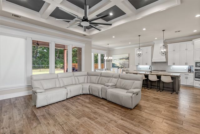 221 Conti Way, Bossier City, LA 71111