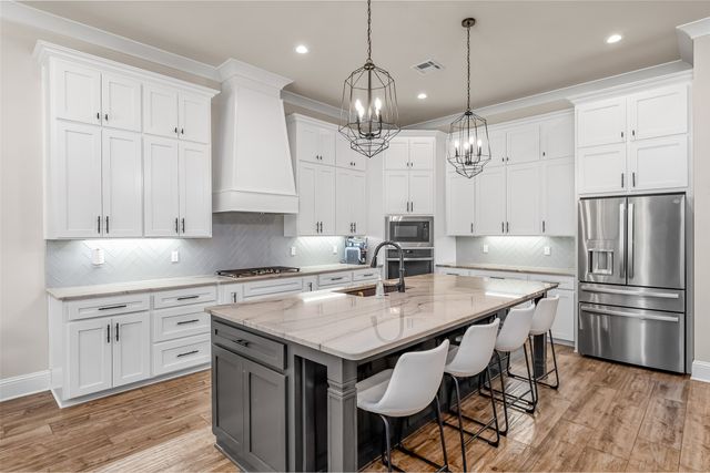 221 Conti Way, Bossier City, LA 71111