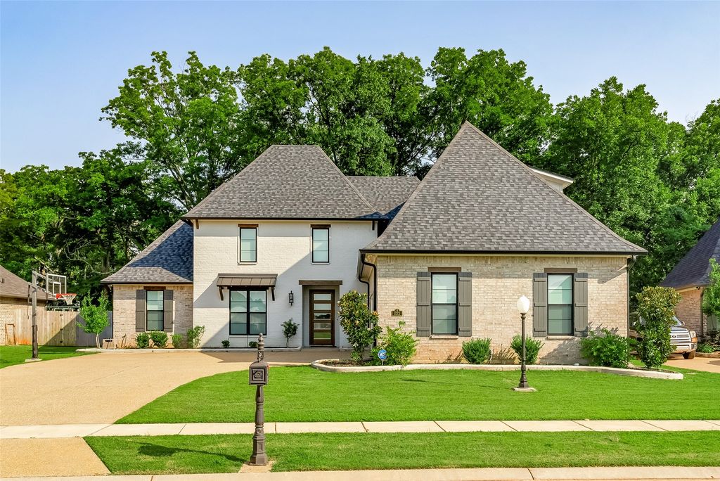 221 Conti Way, Bossier City, LA 71111