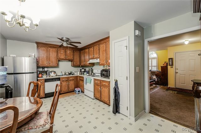 2707 Quisenberry St, Midlothian, VA 23112