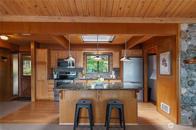 4694 Panther Lake Road W, Bremerton, WA 98312