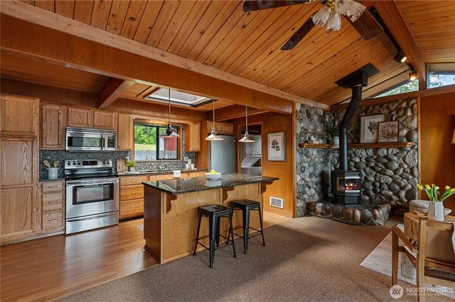 4694 Panther Lake Road W, Bremerton, WA 98312