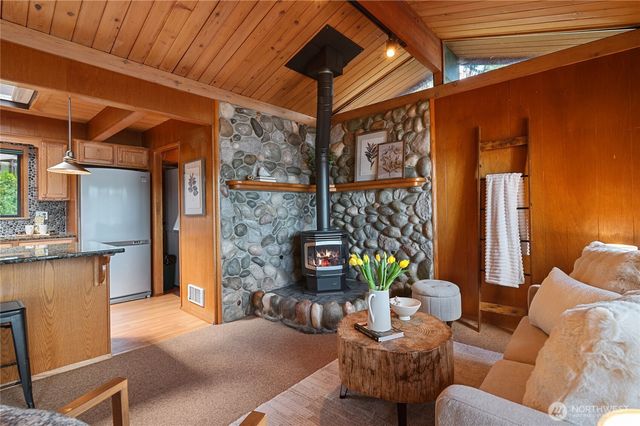 4694 Panther Lake Road W, Bremerton, WA 98312
