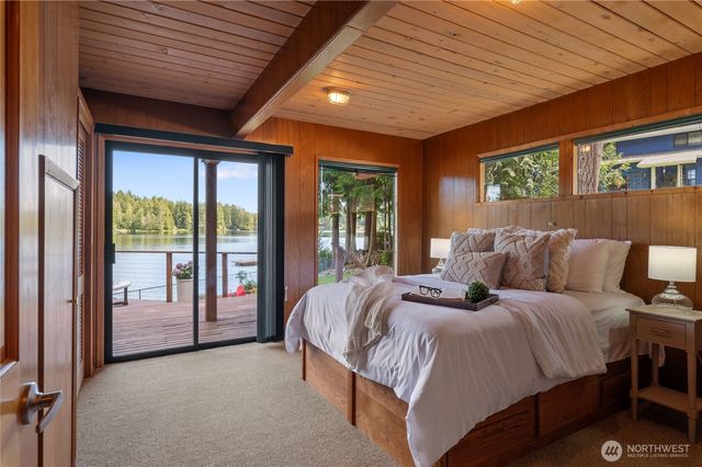 4694 Panther Lake Road W, Bremerton, WA 98312