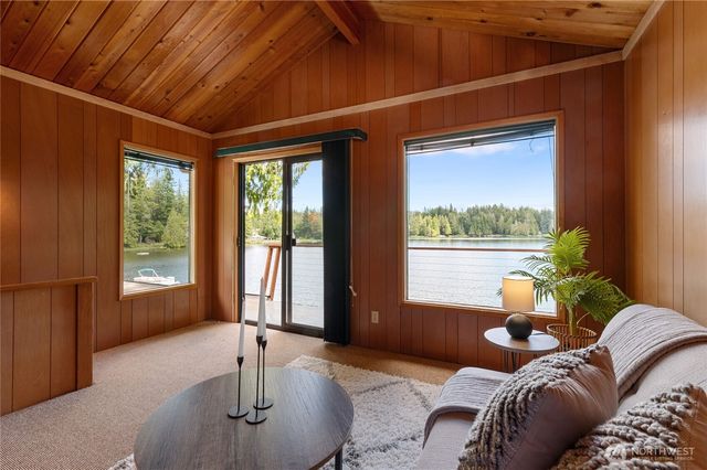 4694 Panther Lake Road W, Bremerton, WA 98312