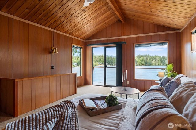 4694 Panther Lake Road W, Bremerton, WA 98312