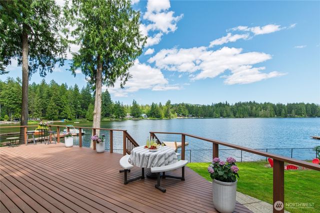 4694 Panther Lake Road W, Bremerton, WA 98312