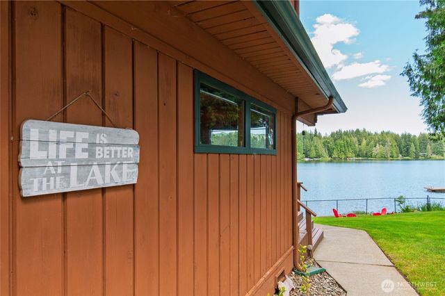 4694 Panther Lake Road W, Bremerton, WA 98312