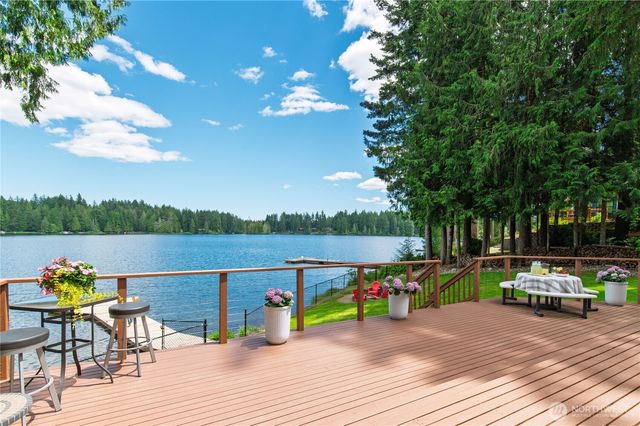 4694 Panther Lake Road W, Bremerton, WA 98312