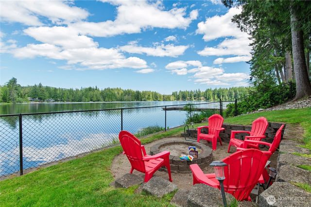 4694 Panther Lake Road W, Bremerton, WA 98312