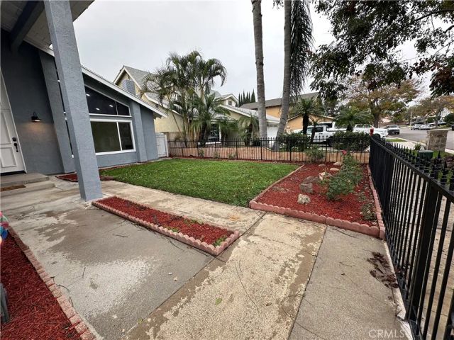 7715 E Camino Tampico, Anaheim, CA 92808