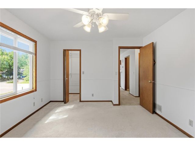 4061 99th Avenue, Blaine, MN 55014