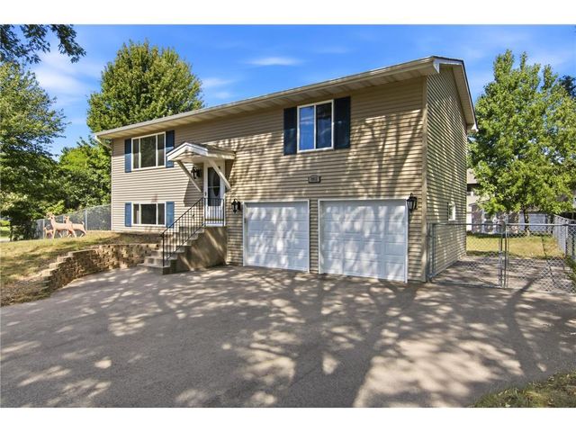 4061 99th Avenue, Blaine, MN 55014