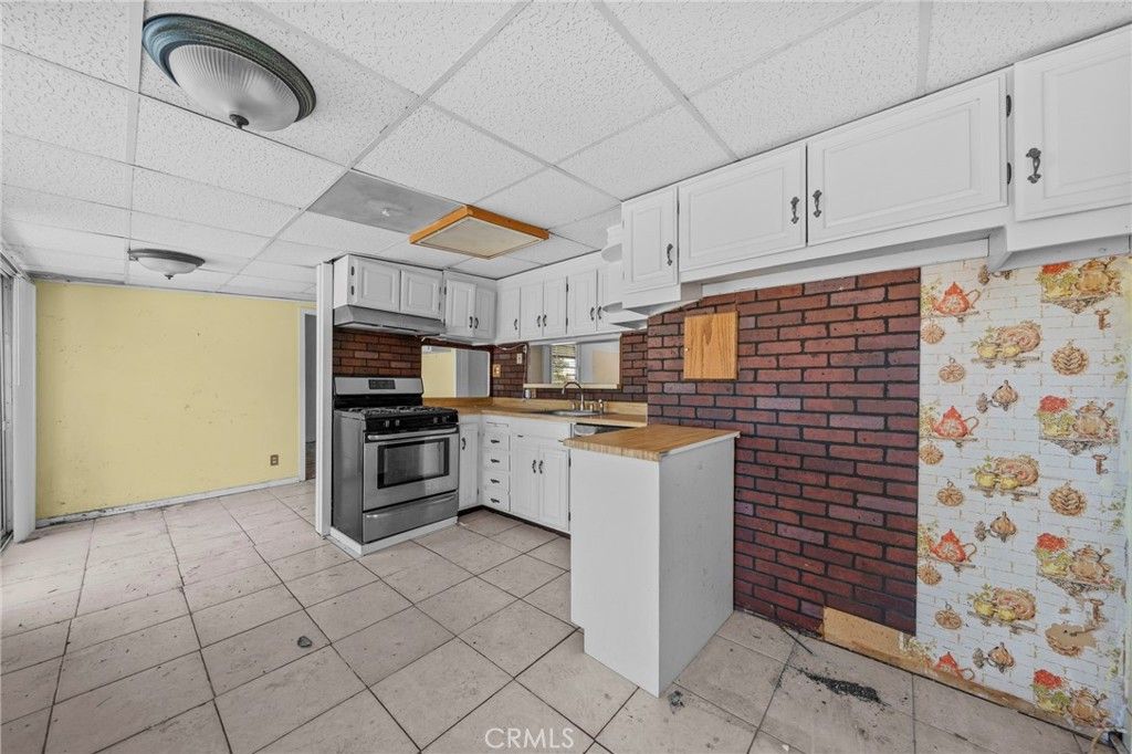 Image 11 of property listing at 856 Via Bernardo, Corona, CA 92882