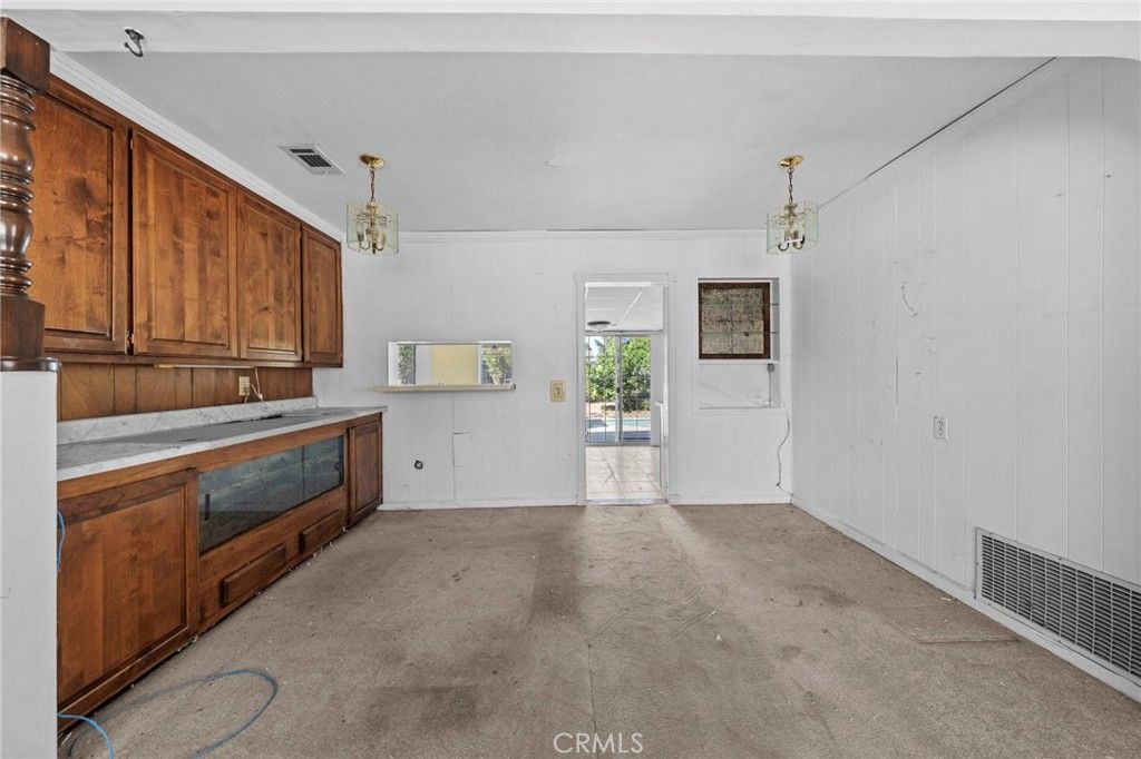 Image 15 of property listing at 856 Via Bernardo, Corona, CA 92882