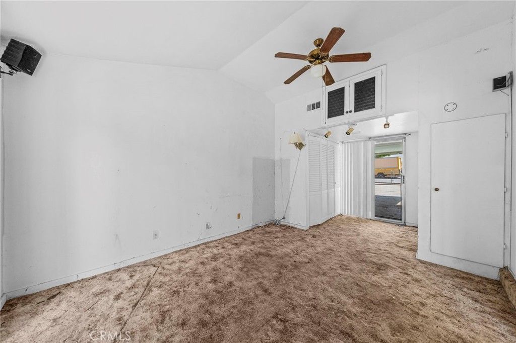 Image 19 of property listing at 856 Via Bernardo, Corona, CA 92882