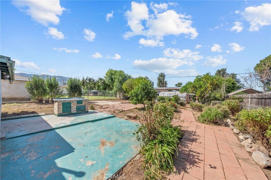 Image 22 of property listing at 856 Via Bernardo, Corona, CA 92882