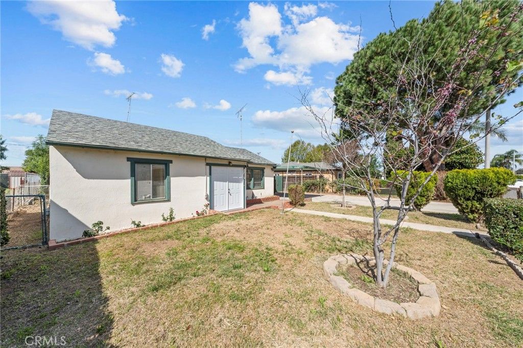 Image 23 of property listing at 856 Via Bernardo, Corona, CA 92882