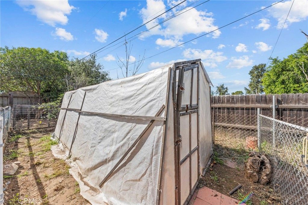 Image 34 of property listing at 856 Via Bernardo, Corona, CA 92882