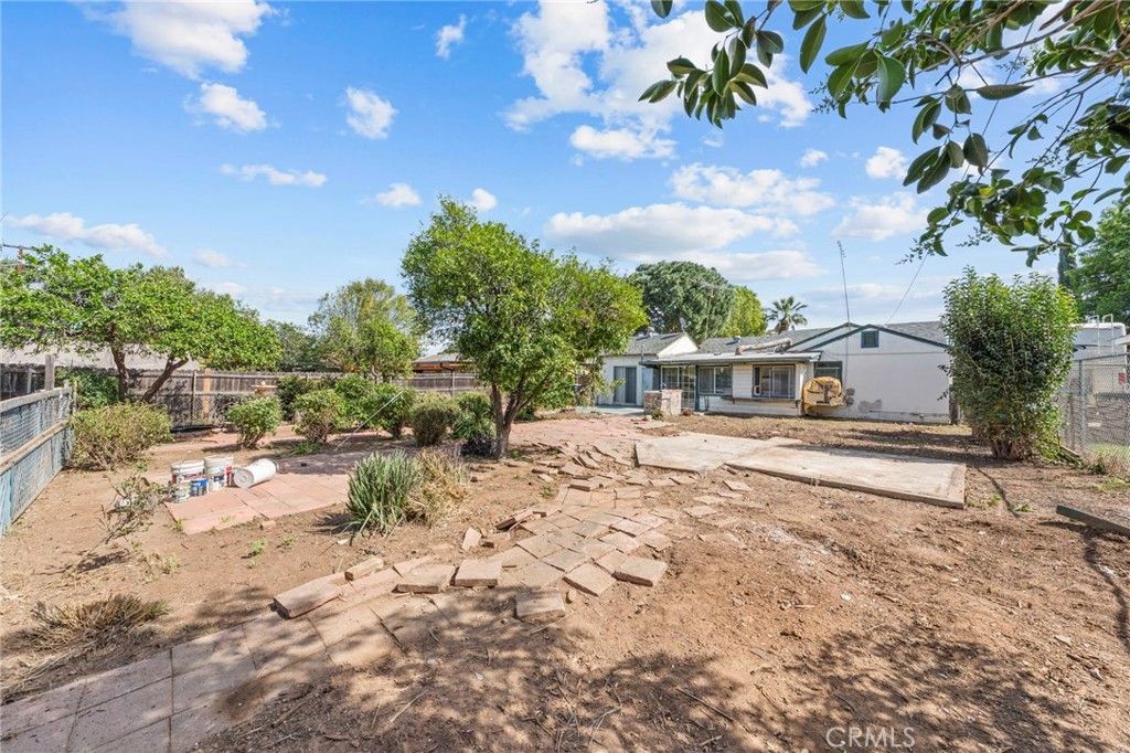 Image 35 of property listing at 856 Via Bernardo, Corona, CA 92882