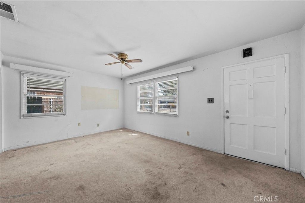 Image 8 of property listing at 856 Via Bernardo, Corona, CA 92882