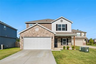 819 E Sparrow Circle, Fayetteville, AR 72701