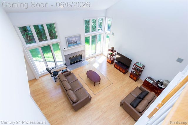 29401 Windmill Court, Farmington Hills, MI 48334
