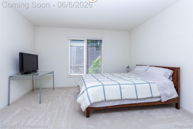 29401 Windmill Court, Farmington Hills, MI 48334