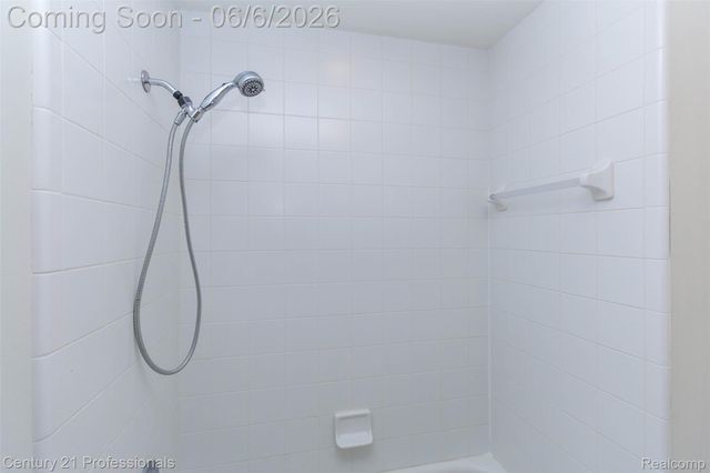 29401 Windmill Court, Farmington Hills, MI 48334