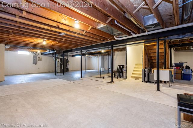 29401 Windmill Court, Farmington Hills, MI 48334