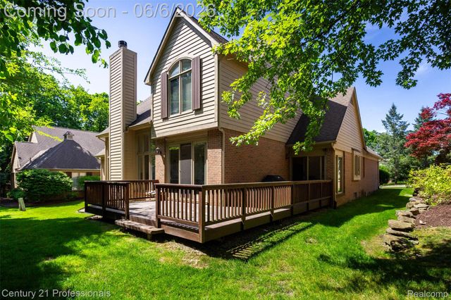 29401 Windmill Court, Farmington Hills, MI 48334