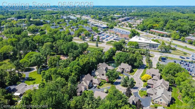 29401 Windmill Court, Farmington Hills, MI 48334