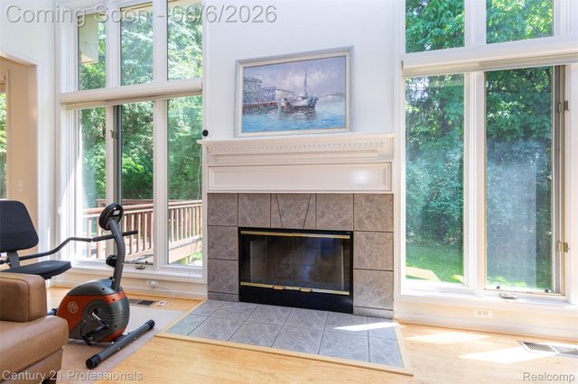 29401 Windmill Court, Farmington Hills, MI 48334