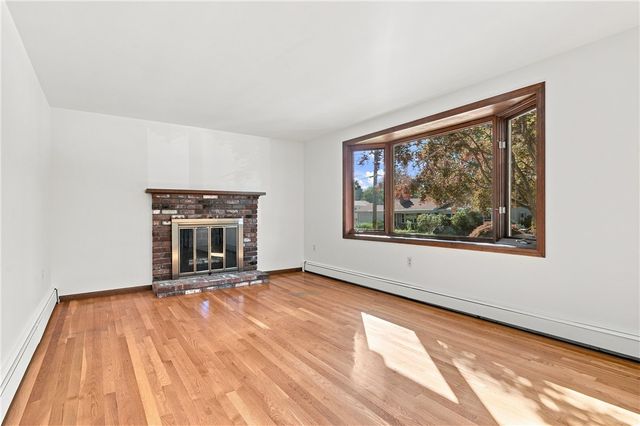 31 Monica Drive, Cumberland, RI 02864