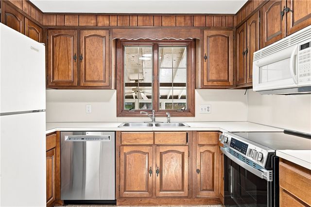 31 Monica Drive, Cumberland, RI 02864