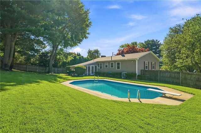 31 Monica Drive, Cumberland, RI 02864