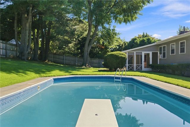 31 Monica Drive, Cumberland, RI 02864