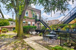 1337 W Flournoy Street 2R, Chicago, IL 60607