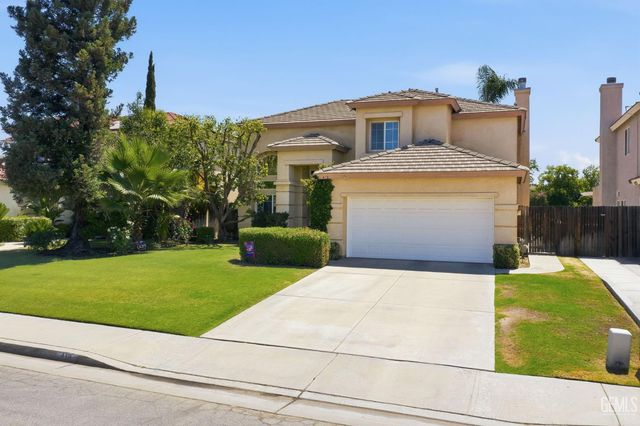 412 Lewisham Street, Bakersfield, CA 93311