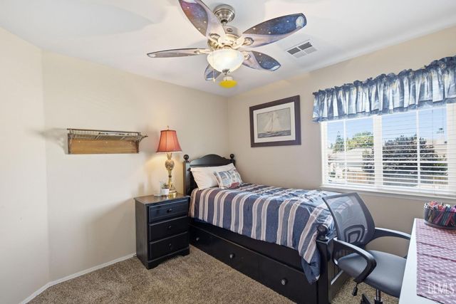 412 Lewisham Street, Bakersfield, CA 93311