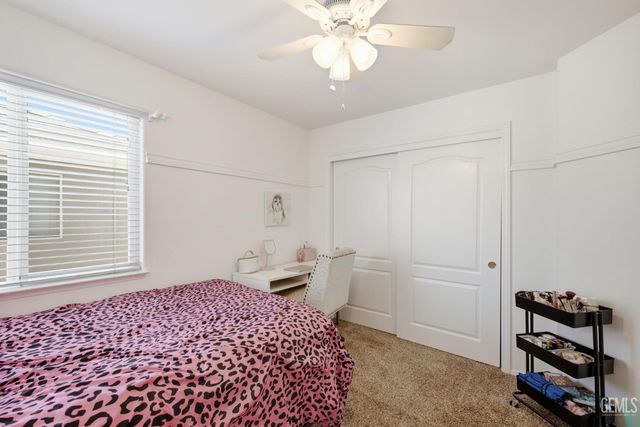 412 Lewisham Street, Bakersfield, CA 93311