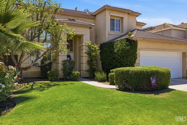 412 Lewisham Street, Bakersfield, CA 93311
