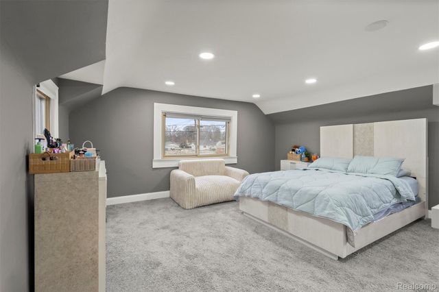 4221 Campbell Street, Dearborn Heights, MI 48125