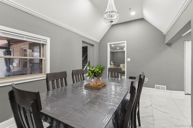 4221 Campbell Street, Dearborn Heights, MI 48125