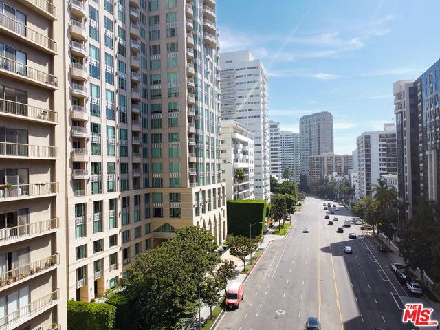 10747 Wilshire Boulevard PH4, Los Angeles, CA 90024