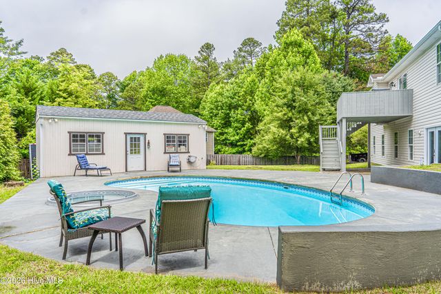 4 Sawmill Court, Pinehurst, NC 28374