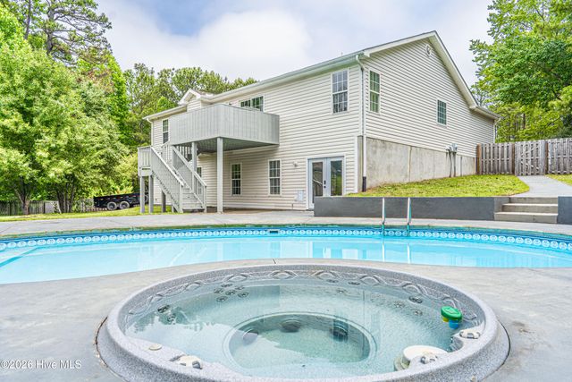 4 Sawmill Court, Pinehurst, NC 28374